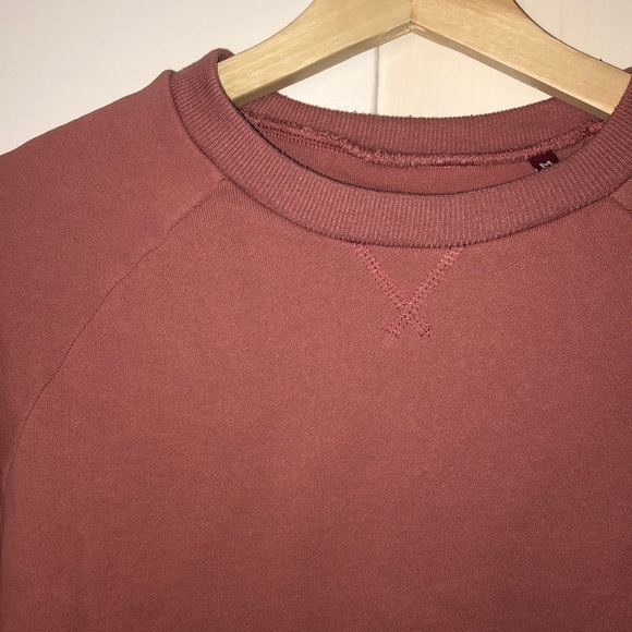 Salmon colored Crewneck - Picture 2 of 3
